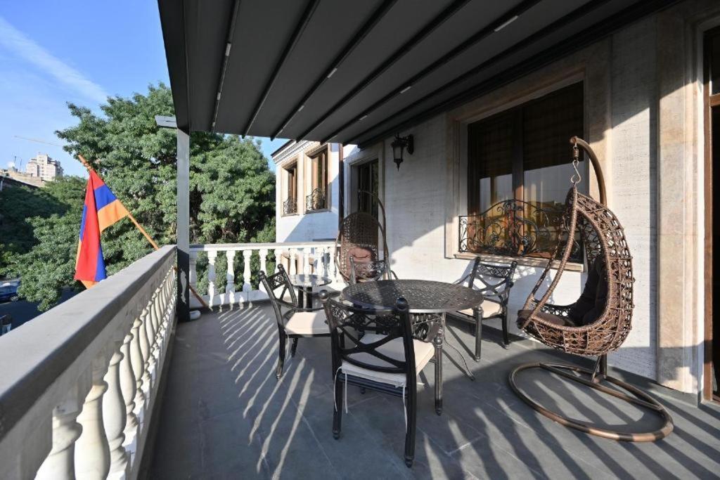 Hotel Partiez Erivan Dış mekan fotoğraf